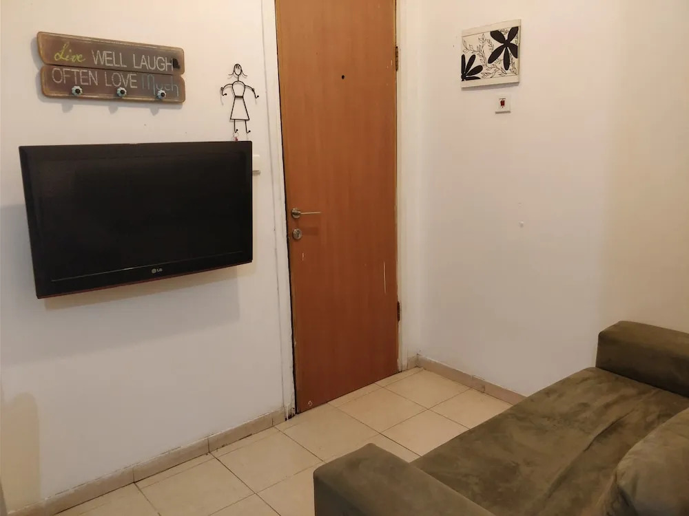 Beach front! 2 bedrooms right on the boardwalk