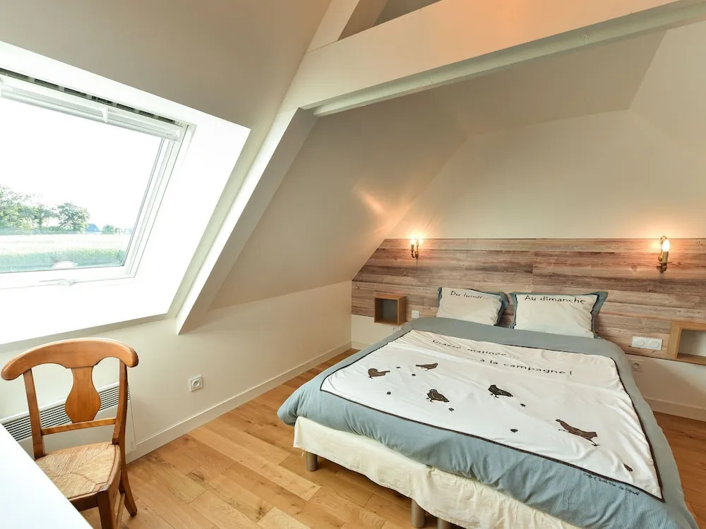 Luxury Holiday Home in Bannalec With Swimming Pool