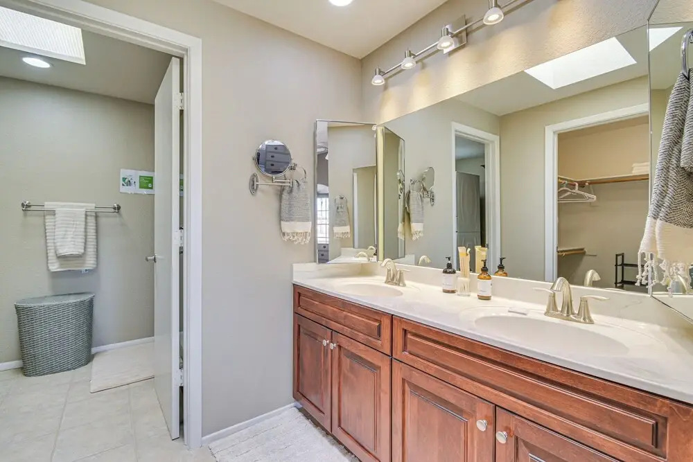 Patio & Pool Access: Lake Havasu City Gem
