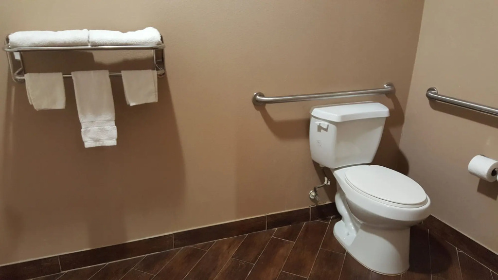Executive Inn & Suites