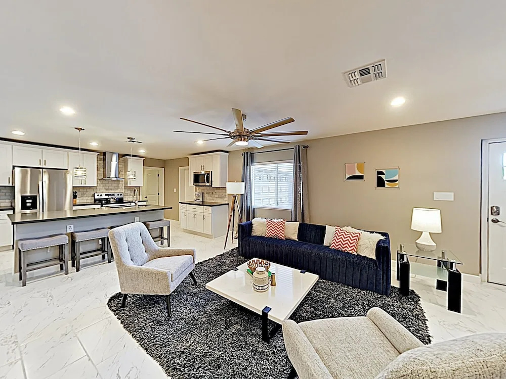 New Listing! Luxury Home: Heated Lagoon-Style Pool Home
