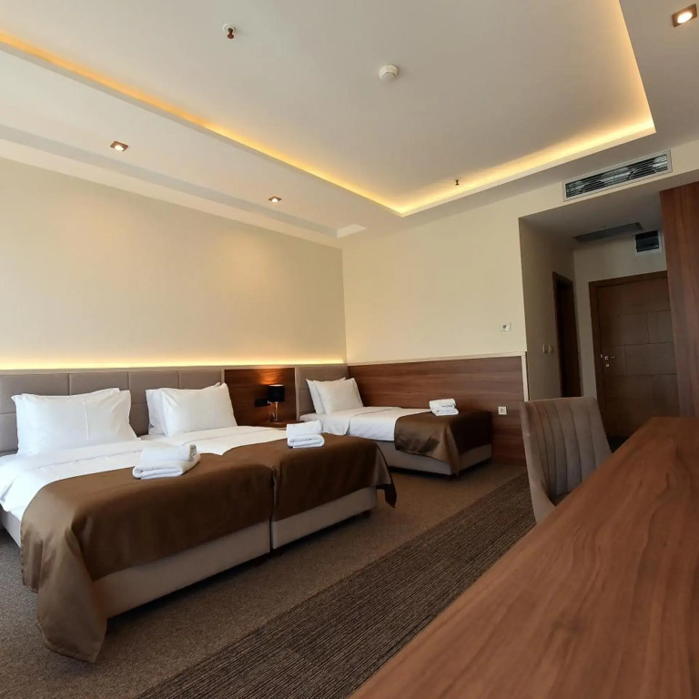 Hotel Lazaro