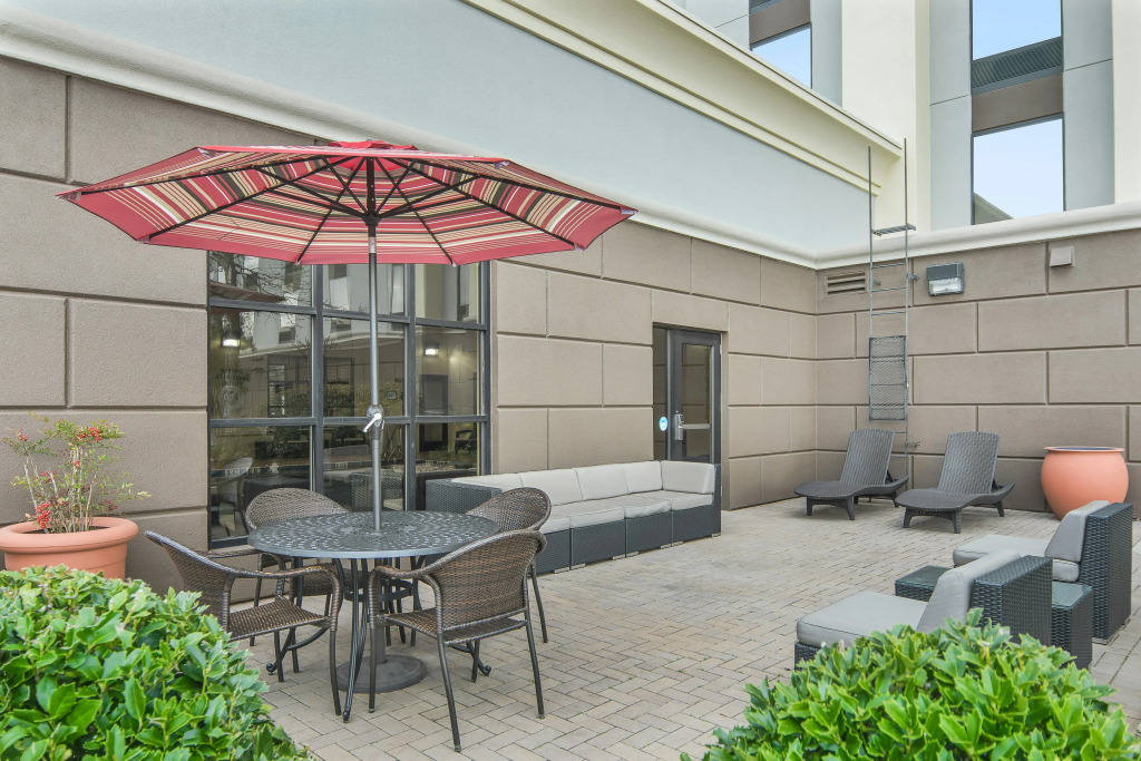 Hampton Inn & Suites Macon I-75 North