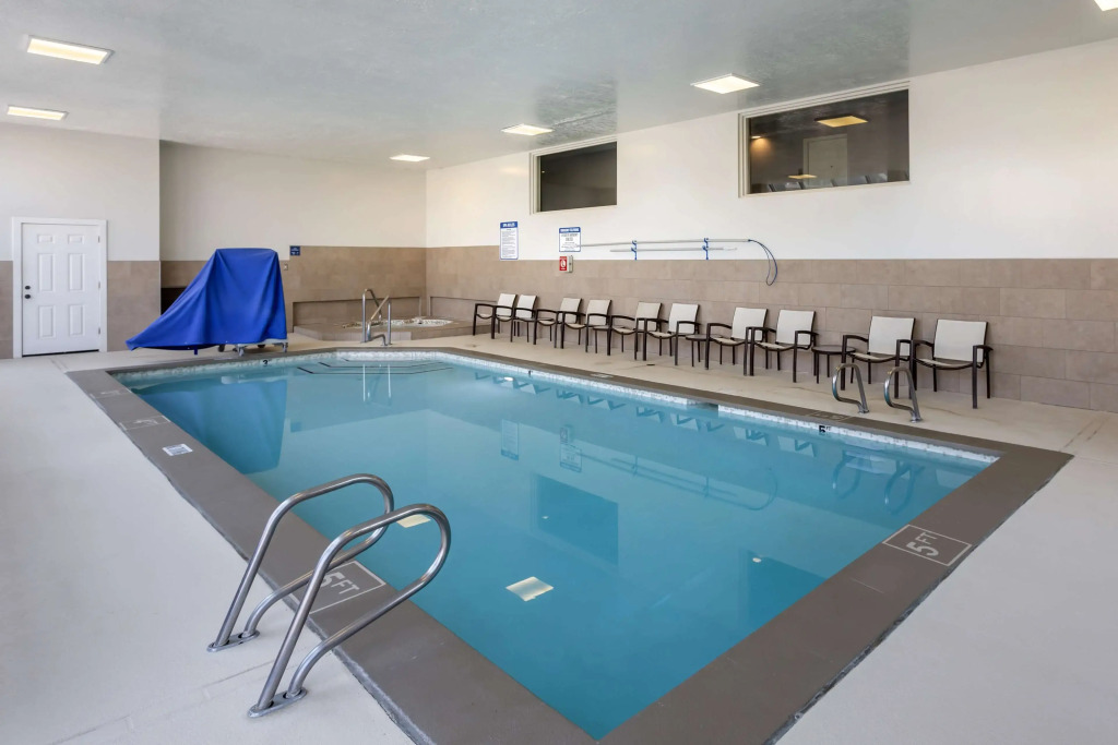 Best Western PLUS Cotton Tree Inn