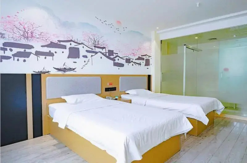 Lijia Express Hotel (Wuhan Jinghe Square Branch)