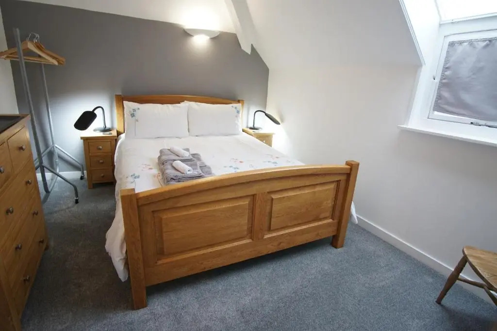 Stunning Central Exeter Apartment with balcony and fantastic view