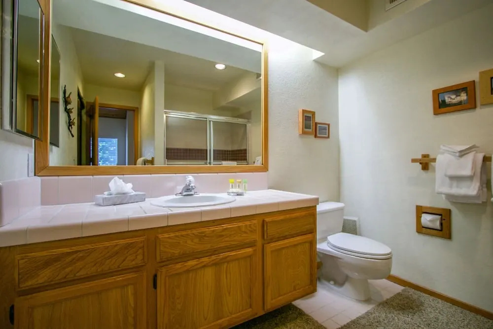 Snowcreek 626 2 Bedrooms 2 Bathrooms Condo