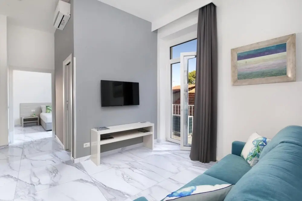 Amore Rentals - Appartamento Max 2 in Piazza Tasso