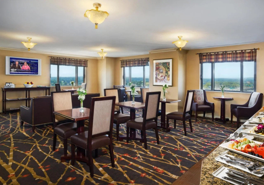 Sheraton Springfield Monarch Place Hotel