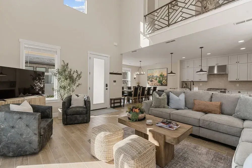 Southwest Getaway 6 Bedroom Home