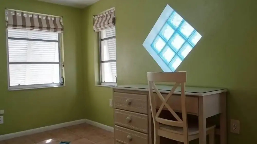 203 22nd St 2 Bedroom Home by Redawning