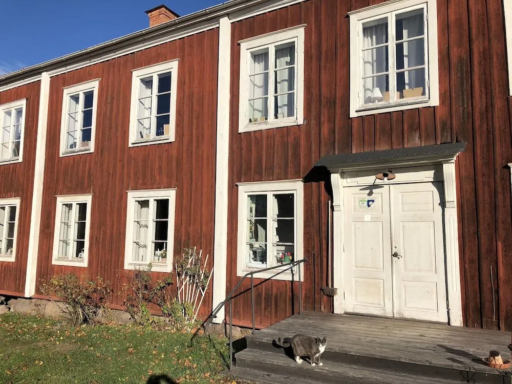 Frägsta Hälsingegård B&B