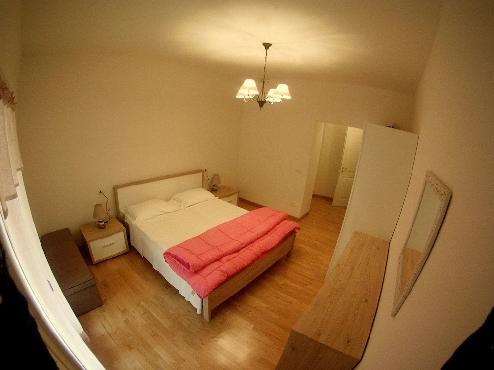 The charmant apartment with lake view