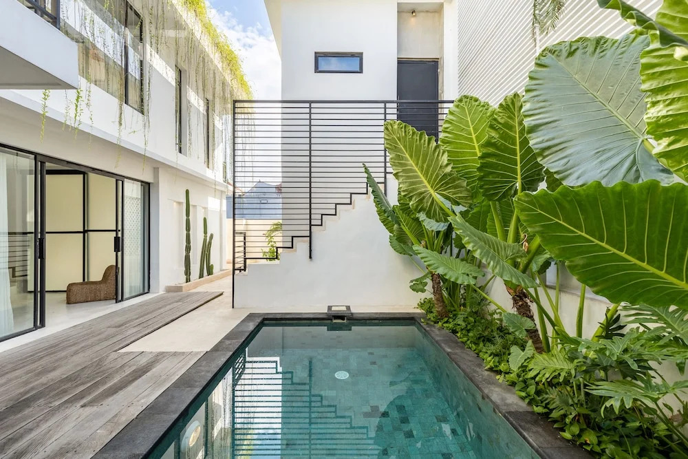 Villa Kenza by Orivista-4 Bedrooms Villa in Canggu