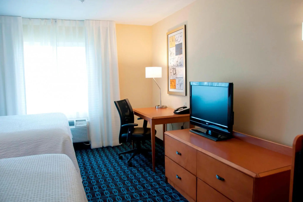 Fairfield Inn & Suites Ames