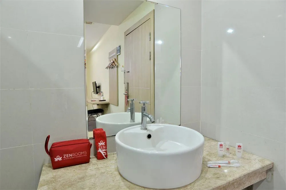 ZEN Rooms Batu Ceper Pecenongan
