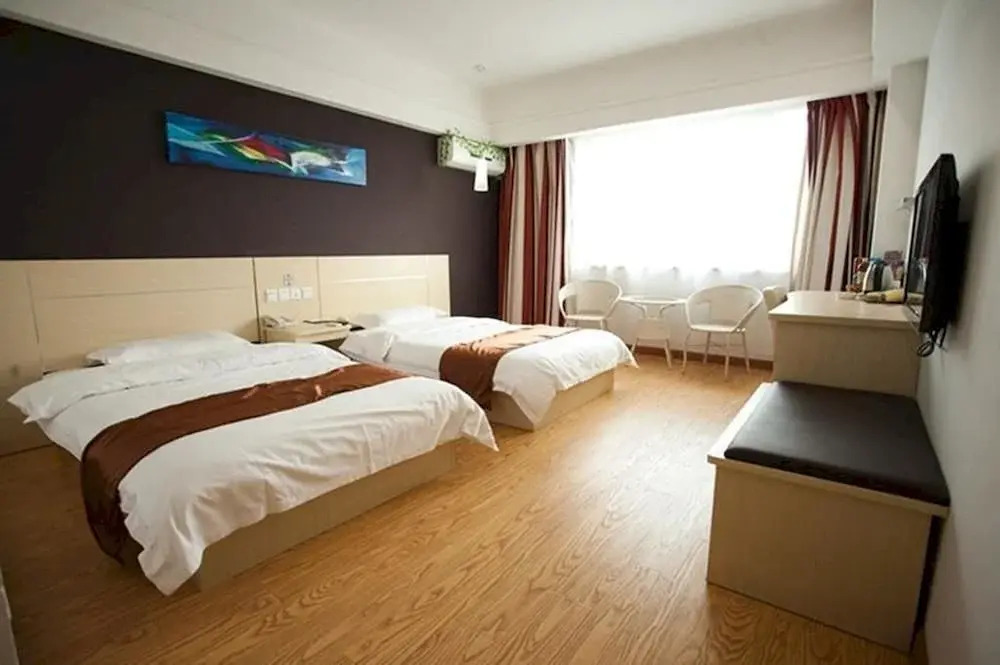 Vienna Hotel ( Xinghua City Zheng Banqiao Museum Former Residence Branch)