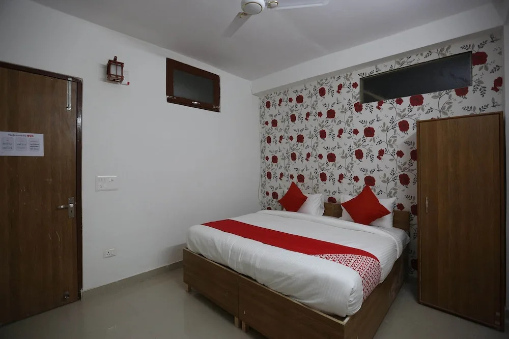 Retreat Inn by OYO Rooms
