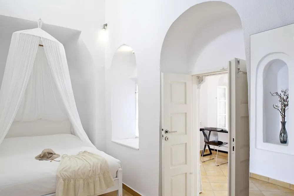 Hotel Thireas