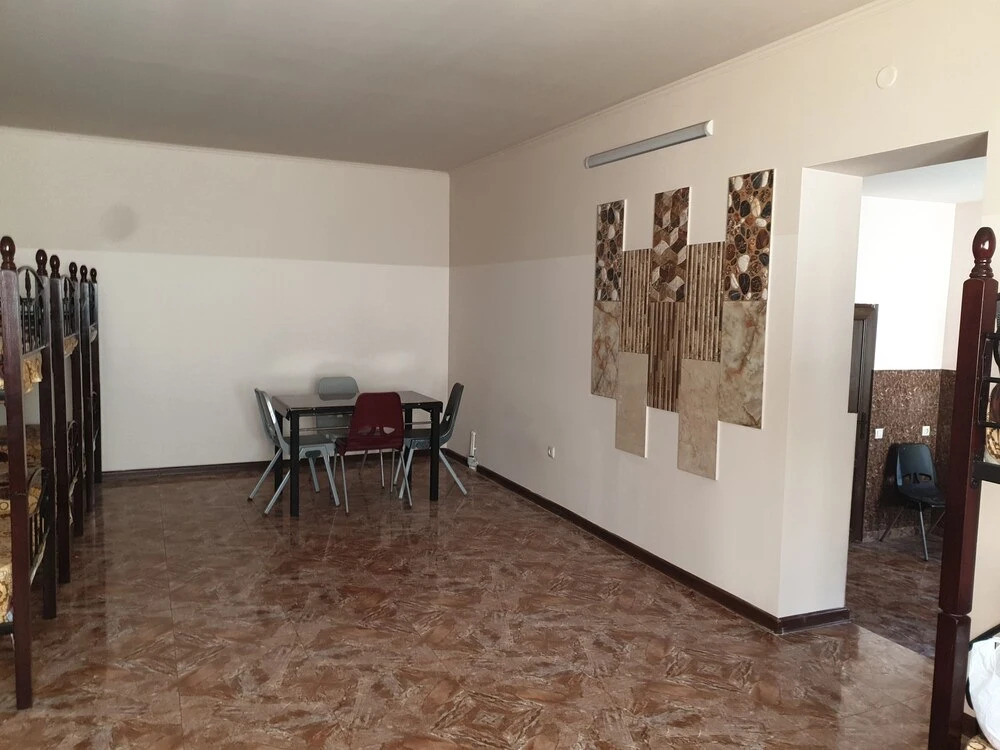 Baaz Hostel