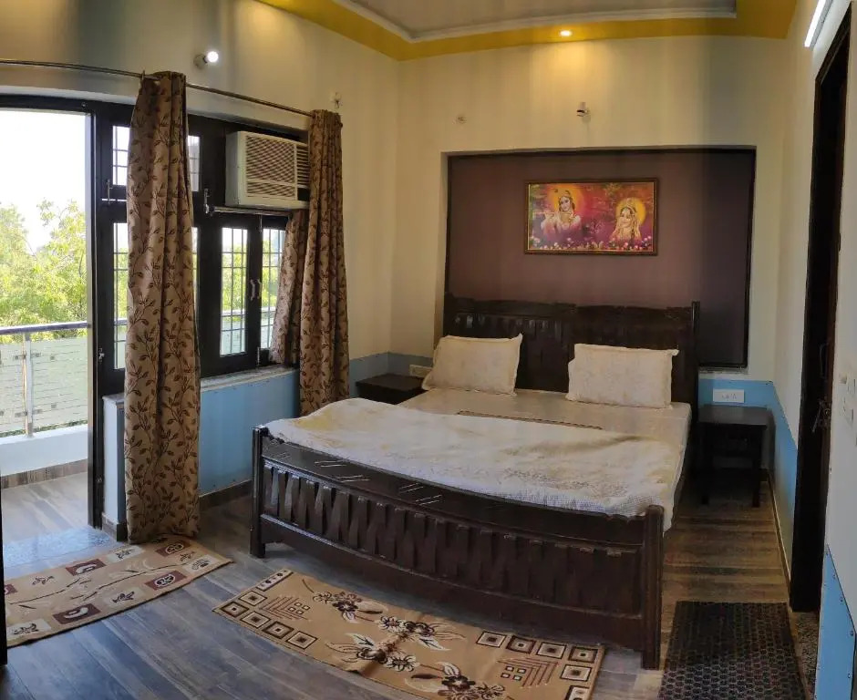Agra Homestay, Stay 1KM Walking Distance From Taj Mahal East Gate
