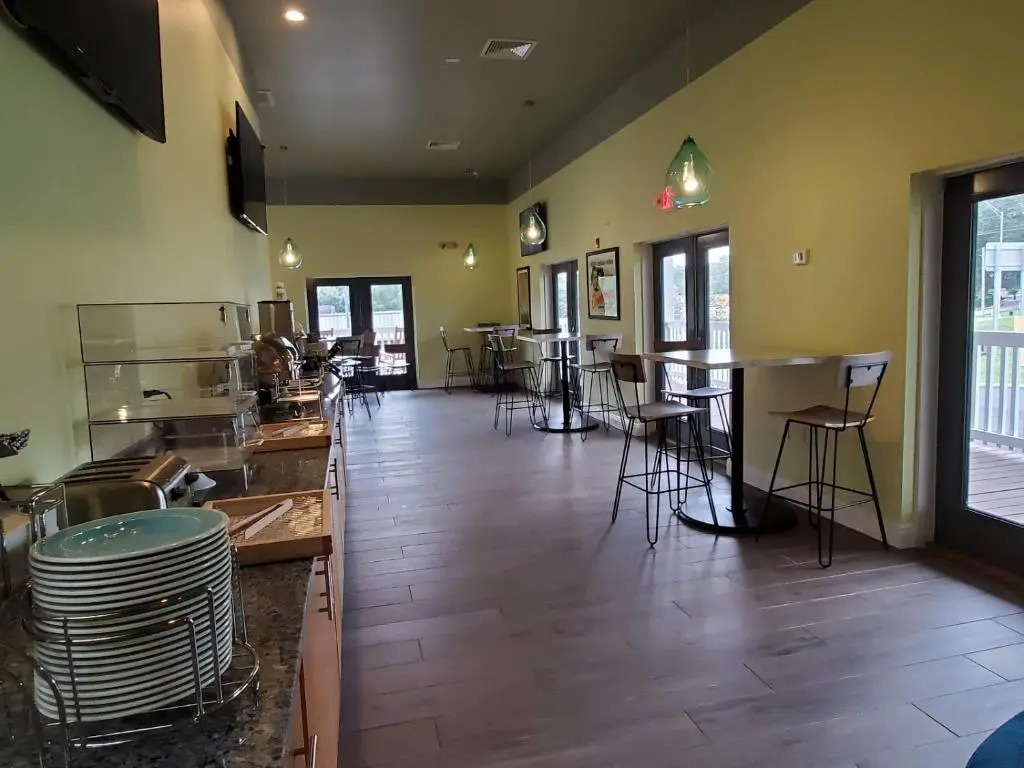 Seven Hills Suites