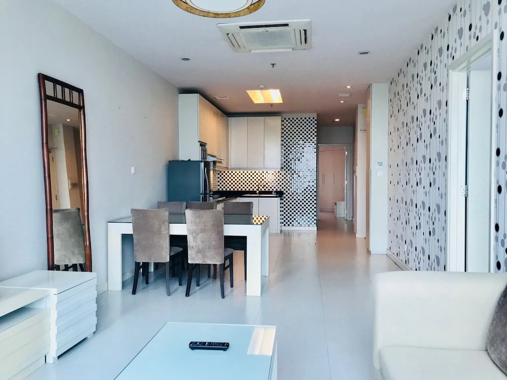 GLENWOOD APARTMENT