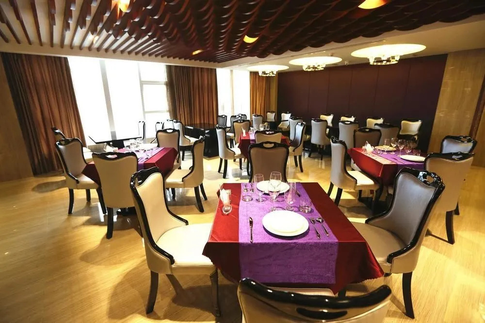 Chengdu Prostoy Hotel