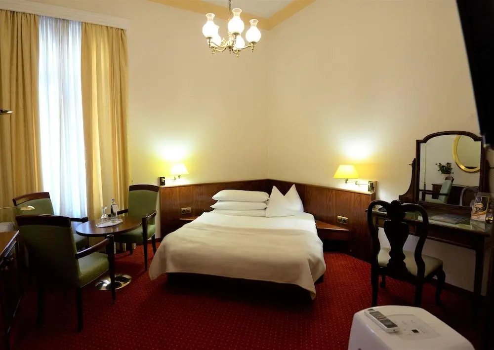 Hotel am Kochbrunnen