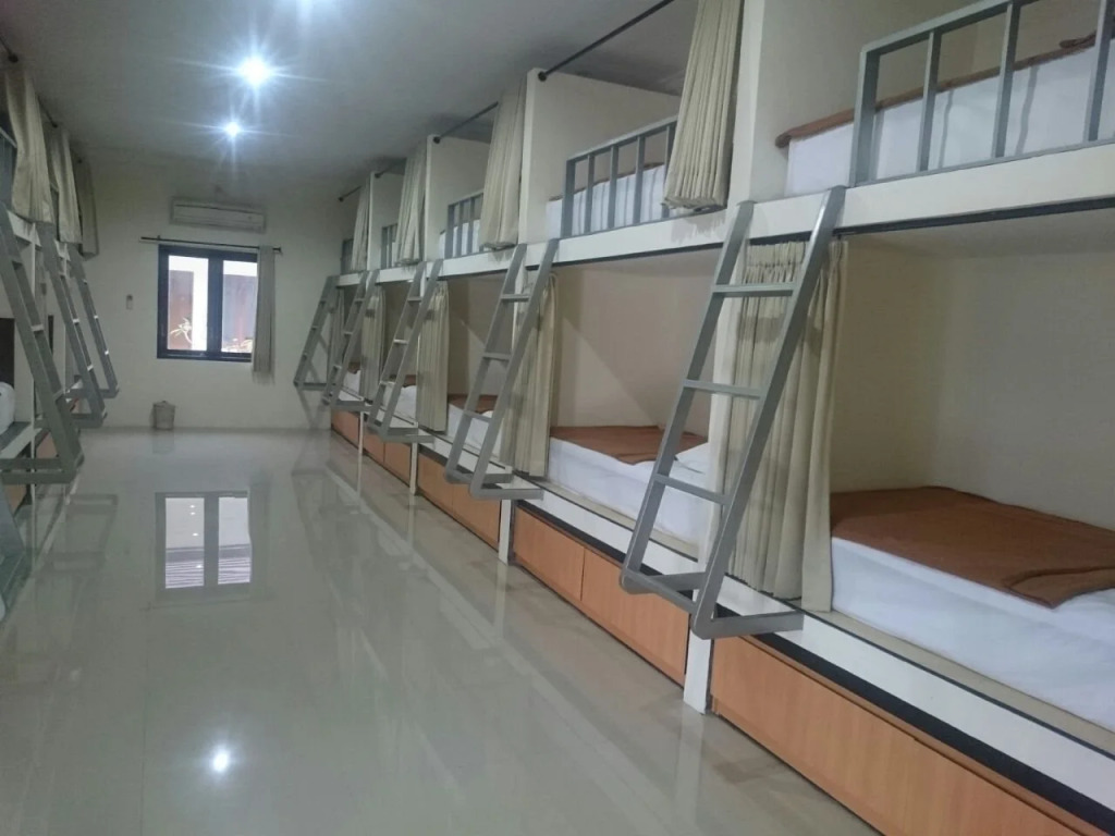 Dormitory Tourism Mirah Banyuwangi