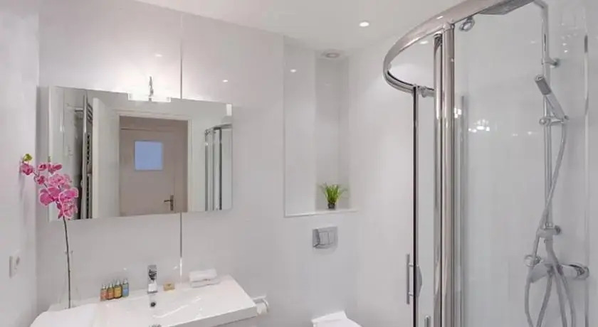 Modern Holiday Haven