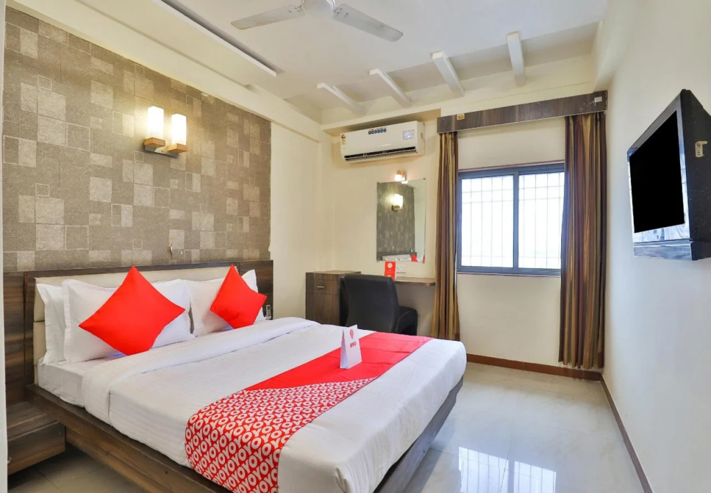 Hotel Arya Corporate by OYO Rooms