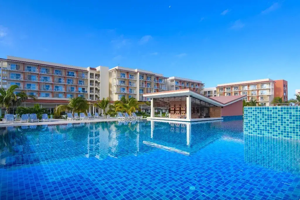 GRAND ASTON Cayo Paredón Beach Resort