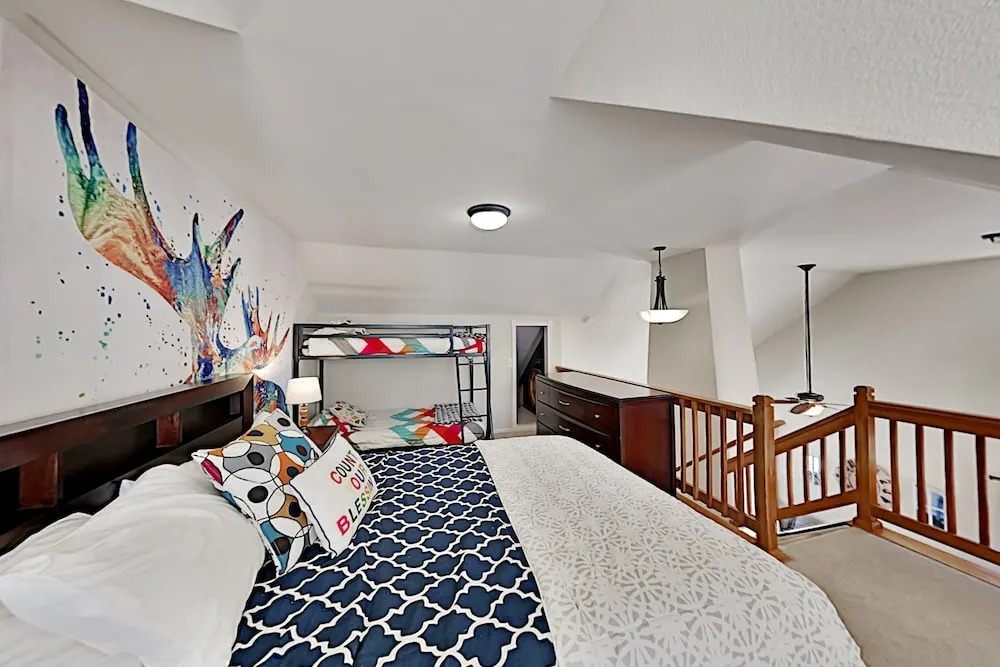 Granby Ranch 3br + Loft W/ Hot Tub Walk To Lifts 3 Bedroom Home
