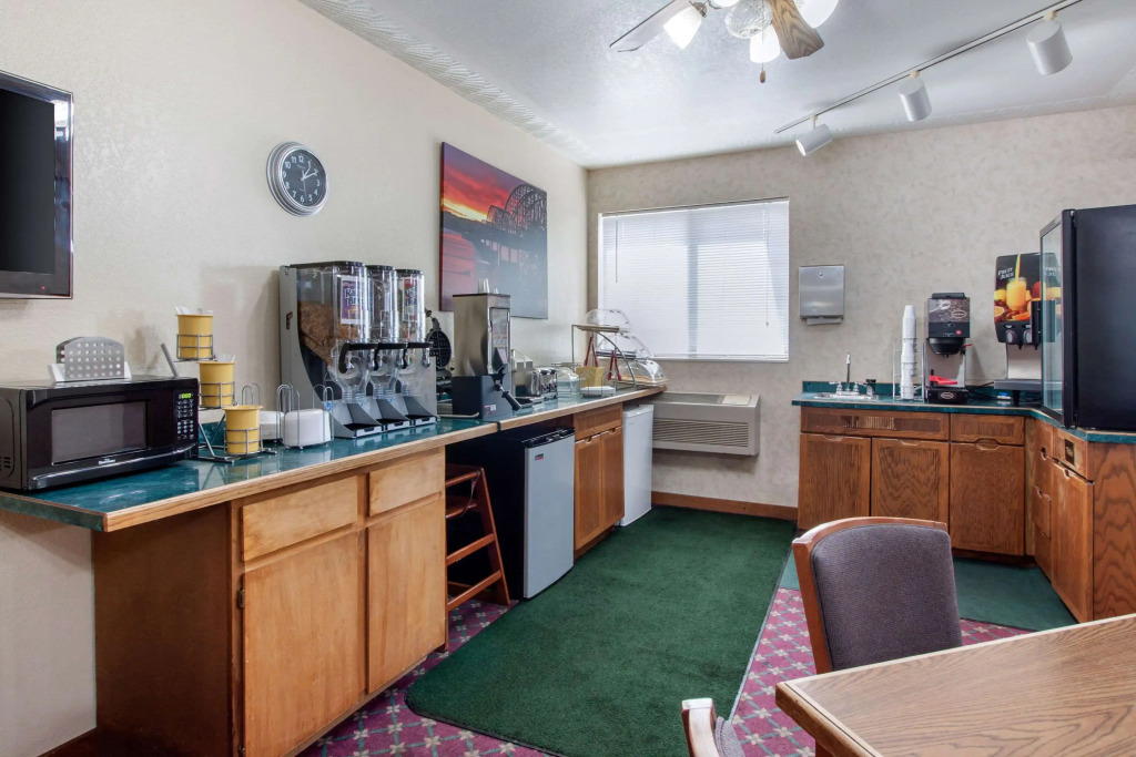 Econo Lodge Oacoma - Chamberlain West