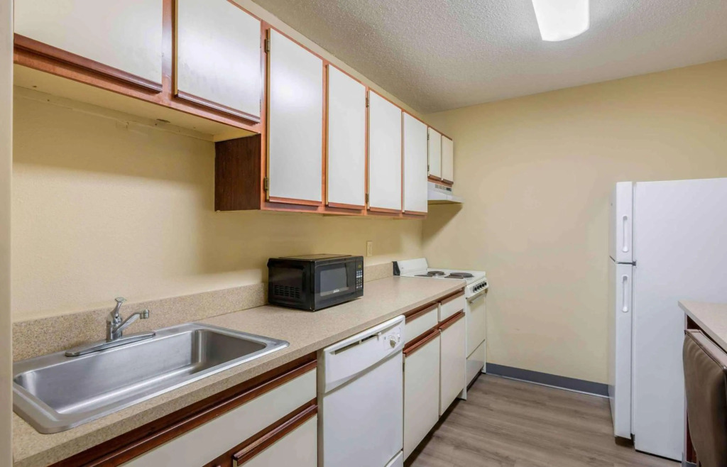 Extended Stay America Suites - Omaha - West