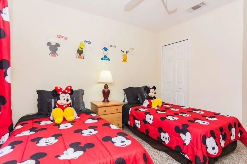 Emerald Island Kissimmee 3Bed Townhome (8564CCL) - 3 Br townhouse by R