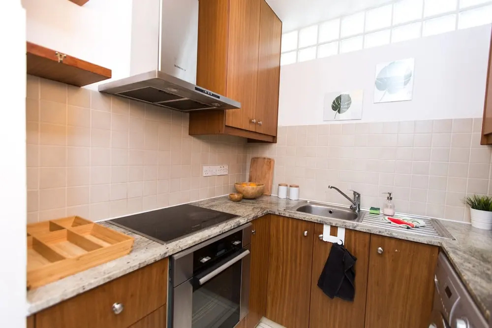 Finikoudes Seaview Beach Apartment
