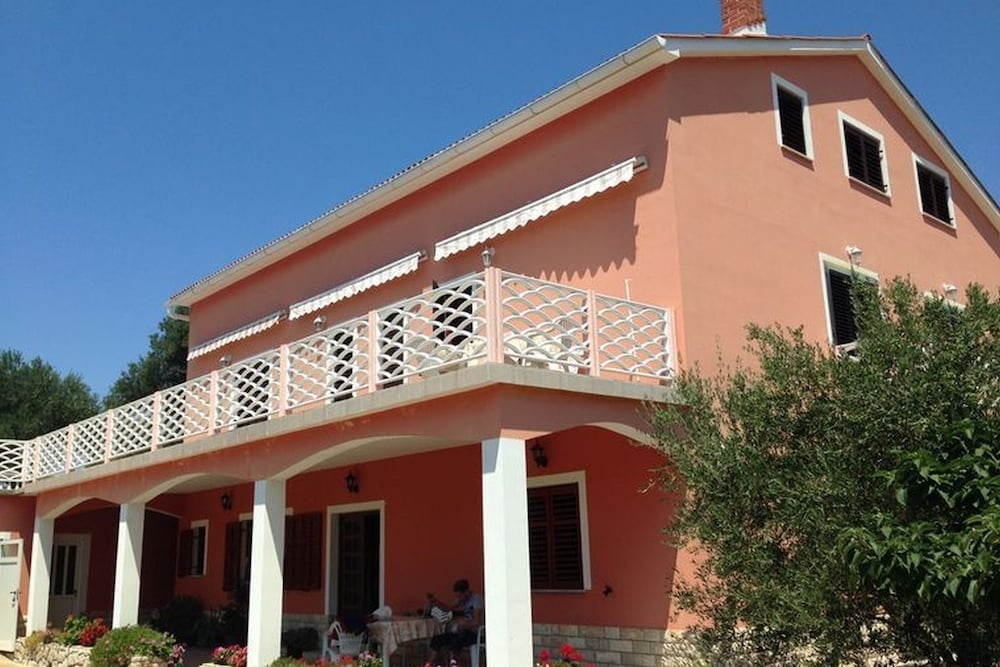 Luxury apartments Lun