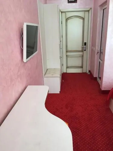 Hamlet Hotel