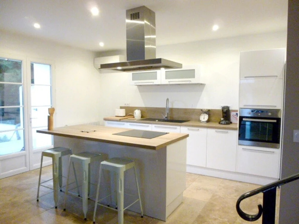 House With 3 Bedrooms in Jonquerettes, With Enclosed Garden and Wifi