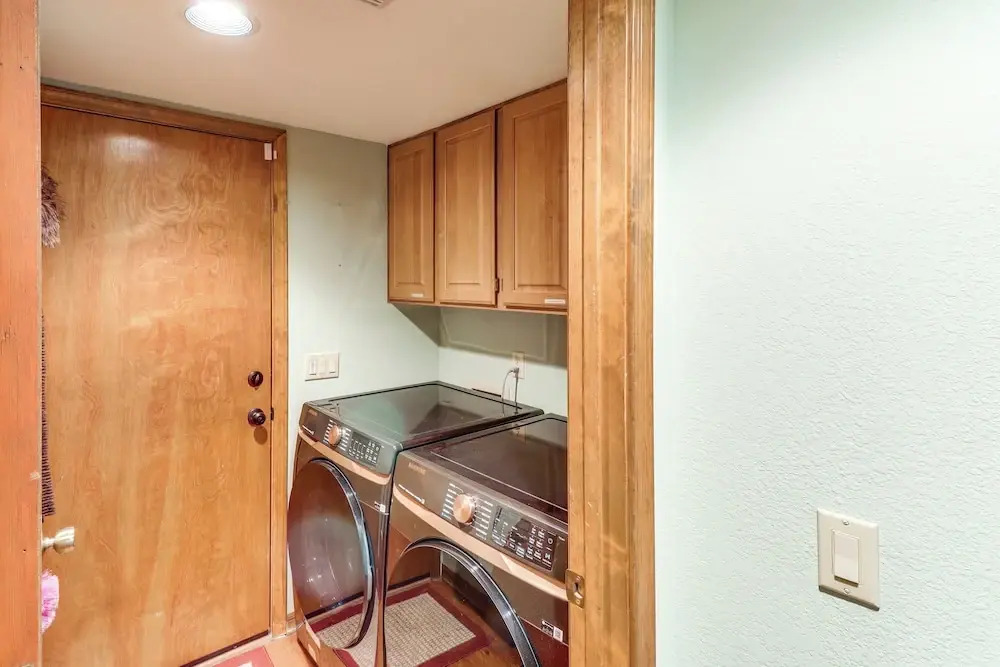 Golf, Hike, Explore! Family-friendly Pinetop Haven