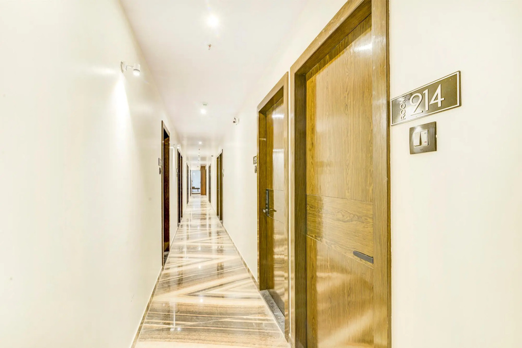 FabHotel Urban Court