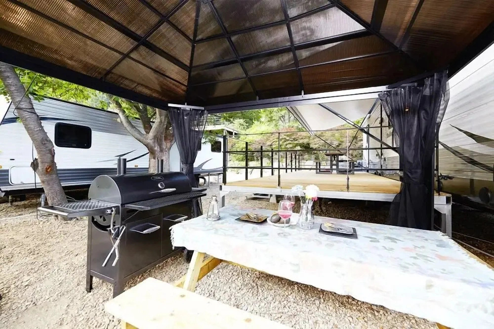 Sunshine Caravan