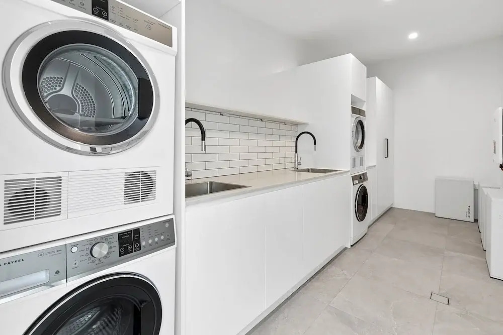 Hamilton Lodge Apartments by Urban Rest