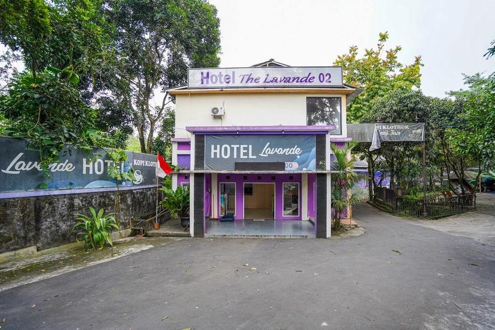RedDoorz near Terminal Bus Tingkir Salatiga