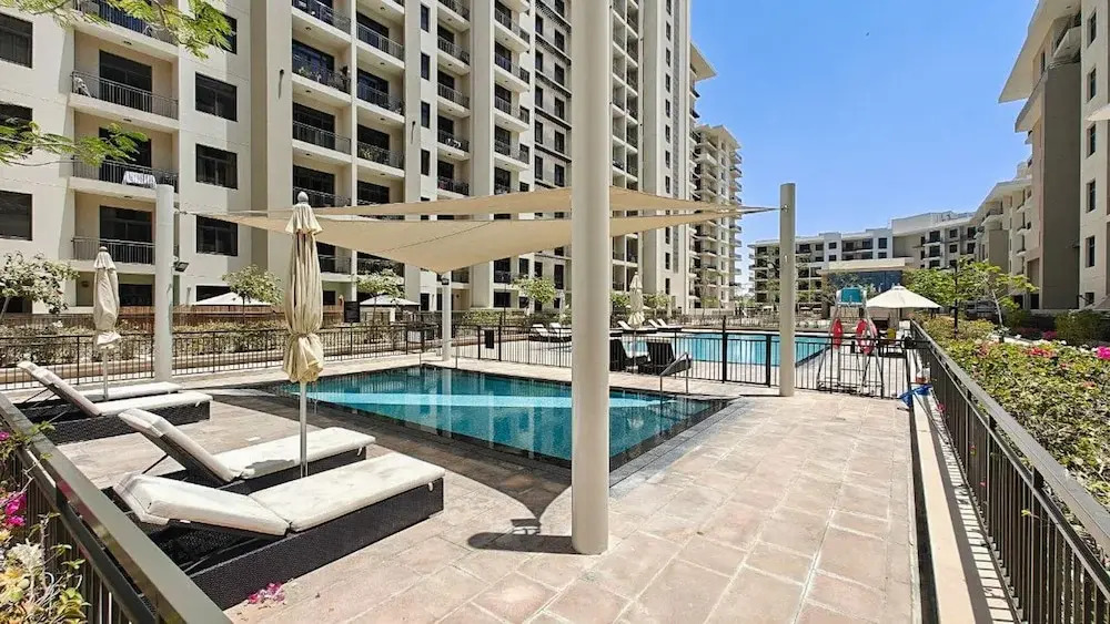 Stunning 1 BR With Pool View in Rawda Apartments