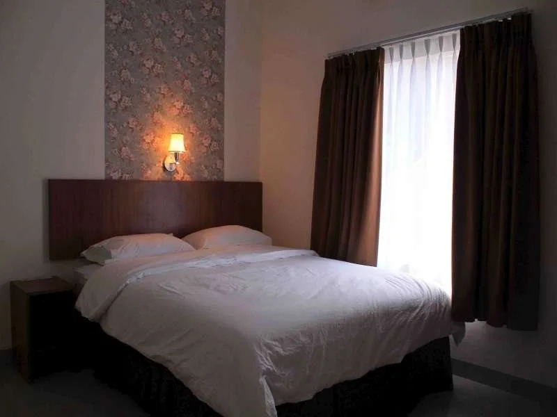 Hotel Kenari Pantai