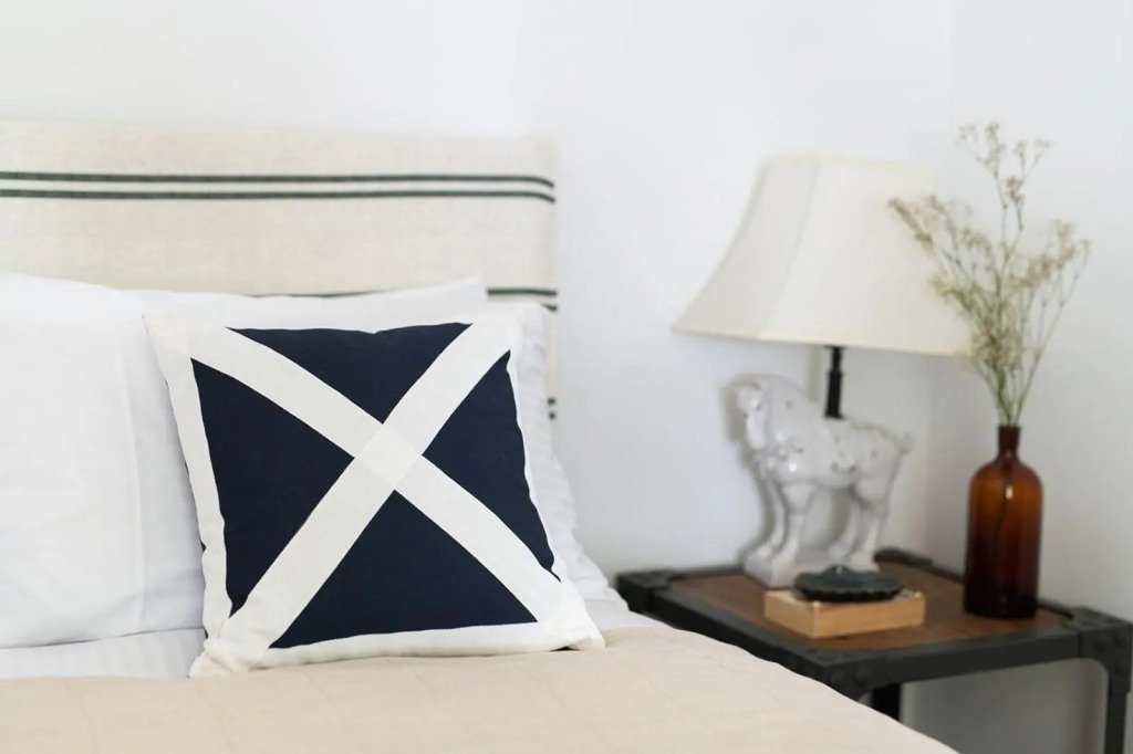 Birchfrost Cottage - Fresh and Central