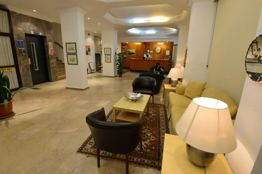Diva Hotel